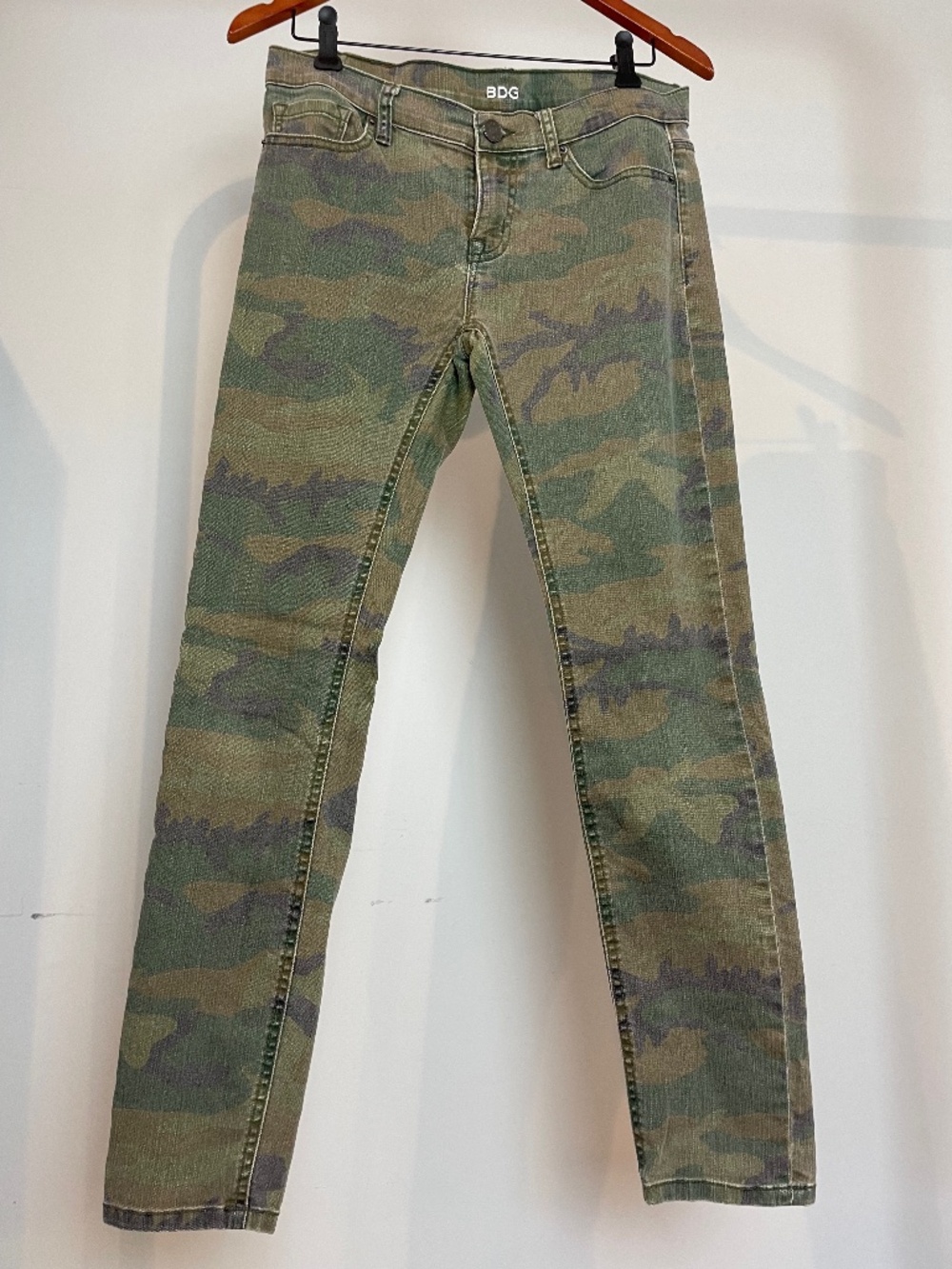 BDG mid rise cigarette pants